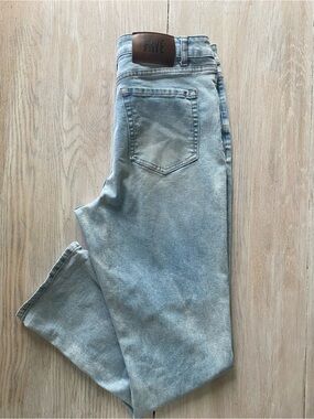 Frye Women's Light Blue Straight-Leg Jeans